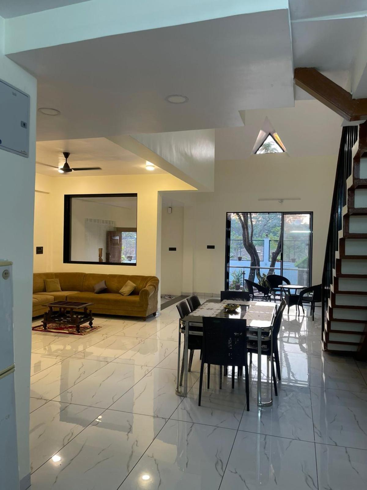Mannat Villa With Swimming Pool And Garden Lonavala Exteriör bild