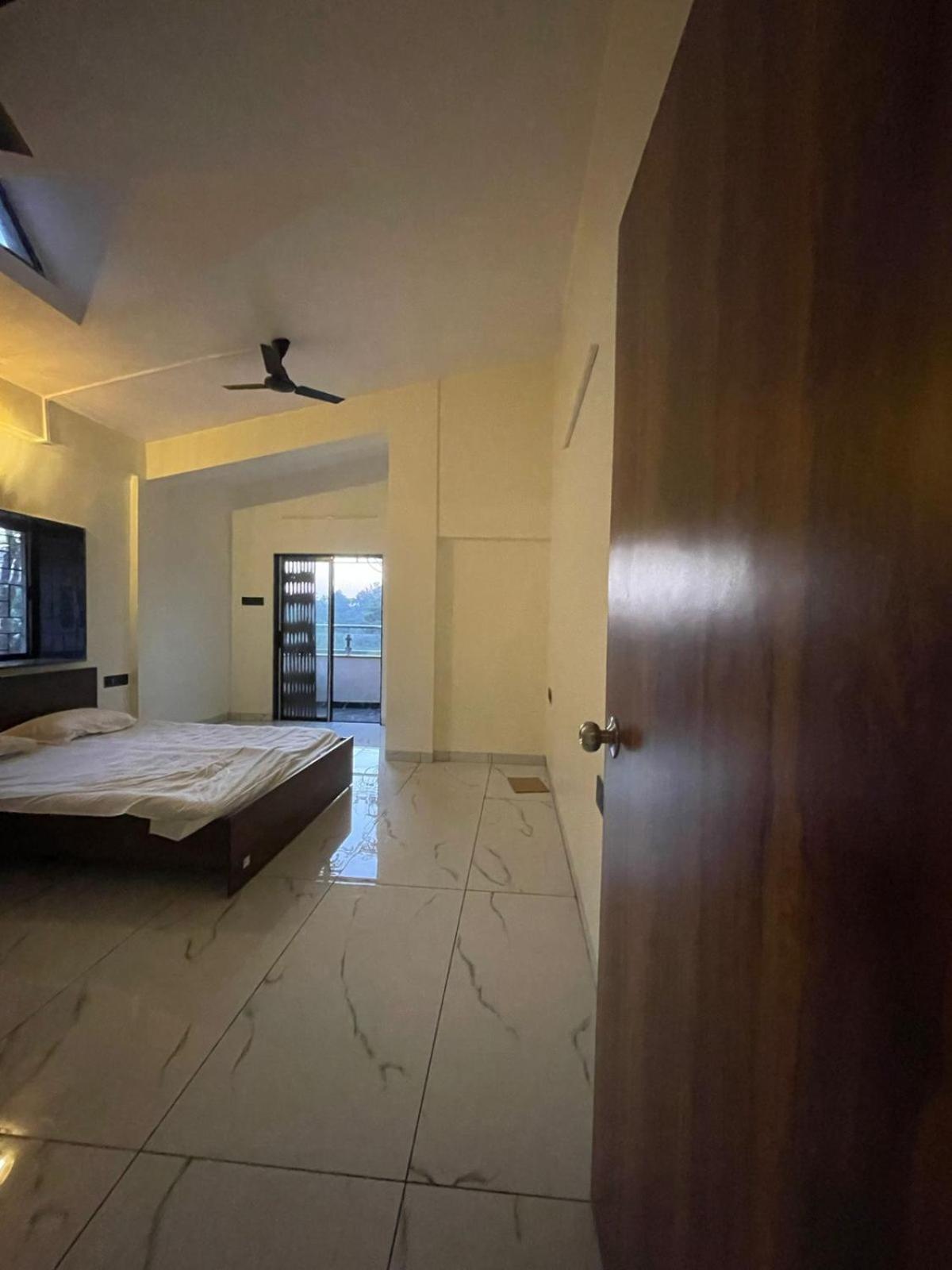 Mannat Villa With Swimming Pool And Garden Lonavala Exteriör bild