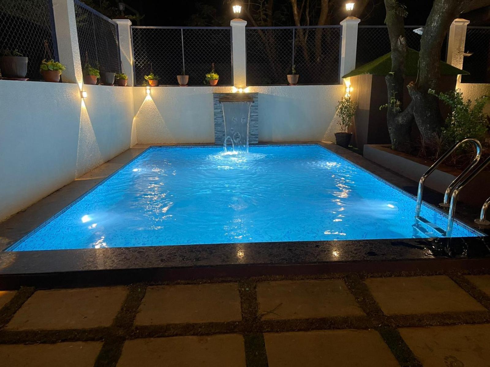Mannat Villa With Swimming Pool And Garden Lonavala Exteriör bild
