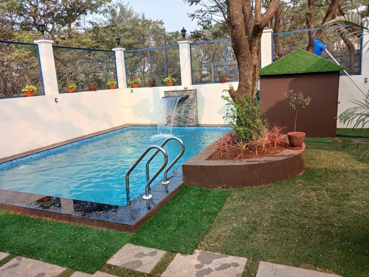 Mannat Villa With Swimming Pool And Garden Lonavala Exteriör bild