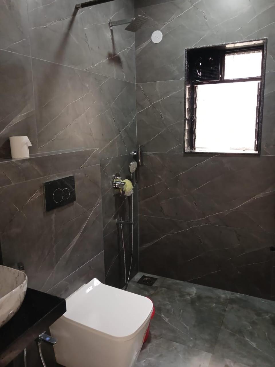 Mannat Villa With Swimming Pool And Garden Lonavala Exteriör bild